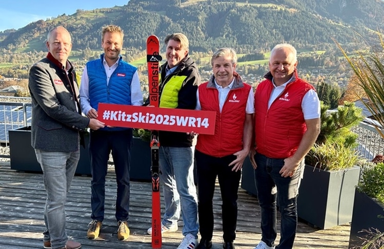 v.l.n.r.: Stefan Grafl (Geschäftsführer Bergbahnen Westendorf / SkiWelt), Andreas Haselsberger (Geschäftsführer Bergbahn Scheffau / Skiwelt), Christian Flühr, Vorstandsvorsitzender Mag. Anton Bodner und Vorstand Mag. Christian Wörister © Thomas Liner