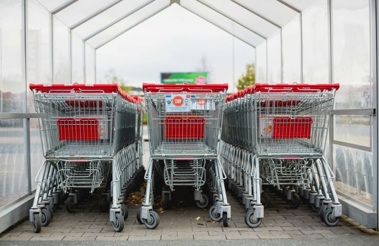 Optimistische Verbraucherstimmung: Trotz wirtschaftlicher Unsicherheiten zeigt das Konsumklima in Deutschland eine leichte Erholung. (Foto: Markus Spiske auf Unsplash)