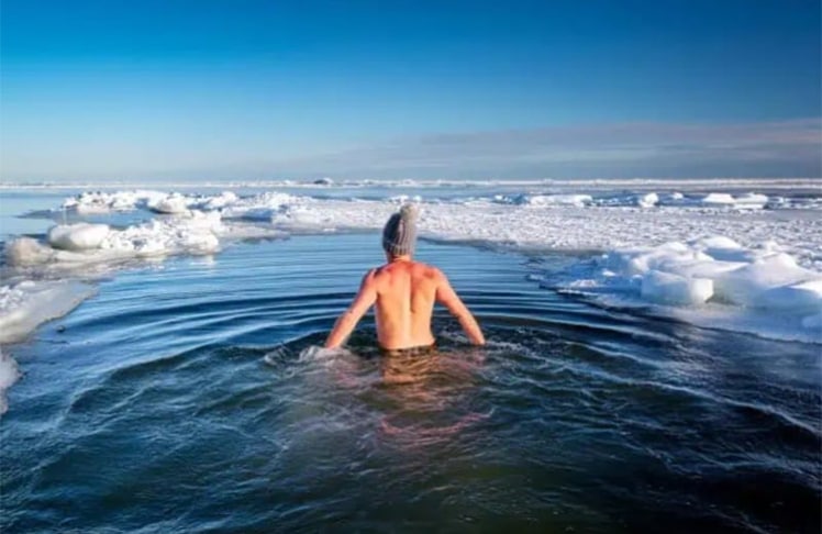 Eisbaden stärkt die Abwehrkräfte und fördert das Wohlbefinden. Und es hilft bei Stressbewältigung. © Adobe Stock, KI-generiert