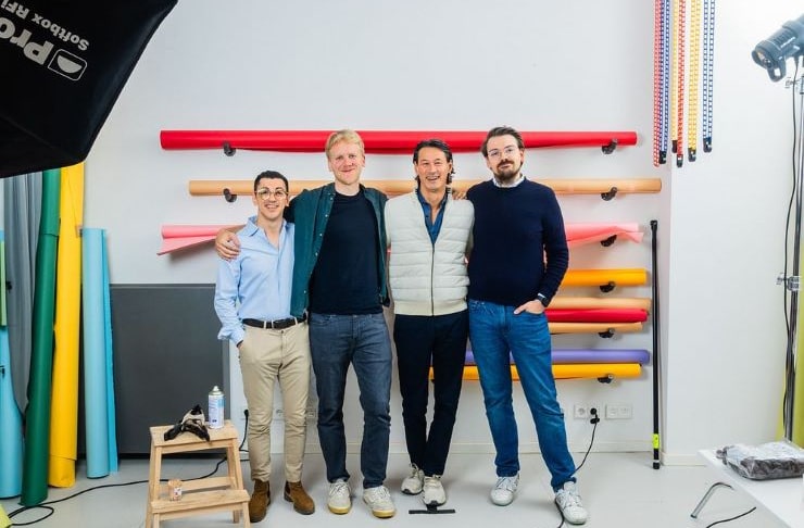 Das KoRo-Management-Team mit Advisory-Board-Mitglied Toni Petersson (Ex-CEO von Oatly), v. l. n. r.: KoRo-Gründer Constantinos Calios, CEO Florian Schwenkert, Advisory-Board-Mitglied Toni Petersson, CFO Dr. Daniel Kundt. © KoRo