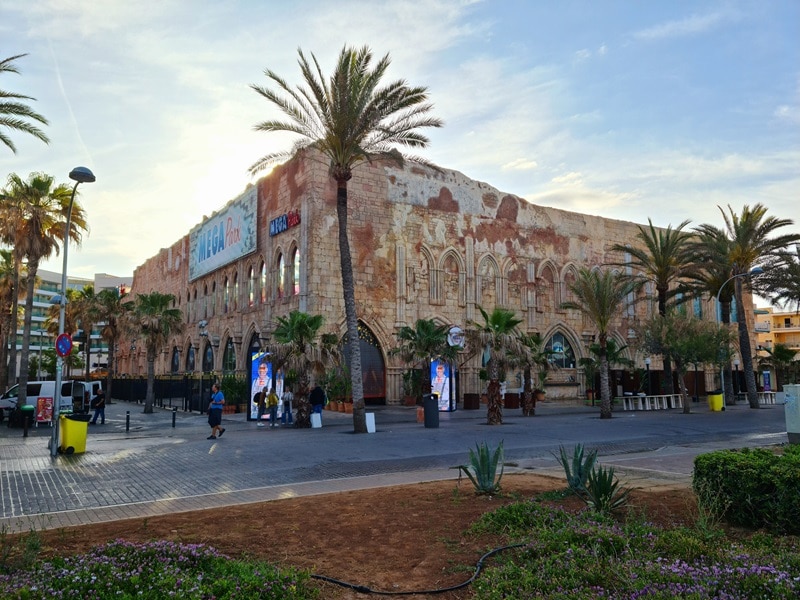 Der Mega Park ist ein Publikumsmagnet an der Playa (Eigenes Bild)