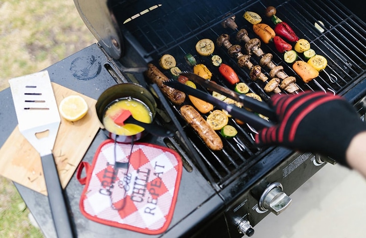 Smartes Grillen, DIY-Projekte, Garen, Räuchern und Niedertemperaturgaren - und bei den Zutaten Tandoori, Chimichurri und Mole, sowie Veggie-Schmackerl: Beim Grillen ist in diesem Jahr die große Vielfalt angesagt. © Pexels, RDNE Stock project