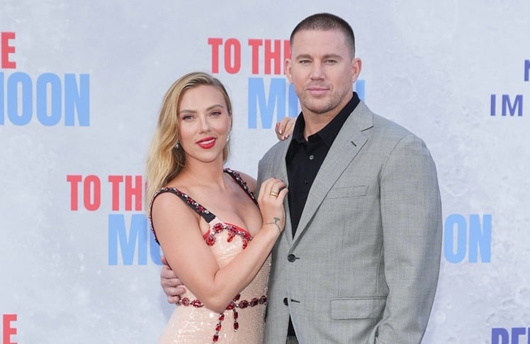 Scarlett Johansson und Channing Tatum strahlen auf dem roten Teppich der Berlin-Premiere ihres neuen Films "To the Moon".
Foto: BrauerPhotos / S.Voigt