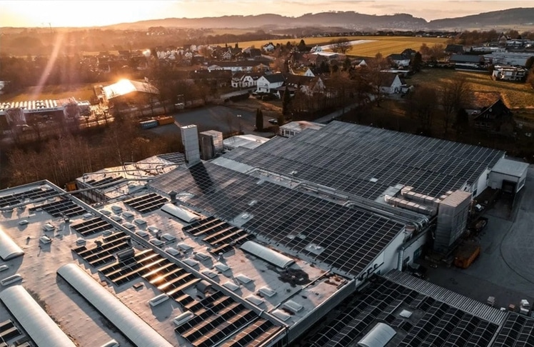 Eine von Giga.Green mit Photovoltaik ausgestattete Anlage in Hüllhorst (Bild: Giga.Green)