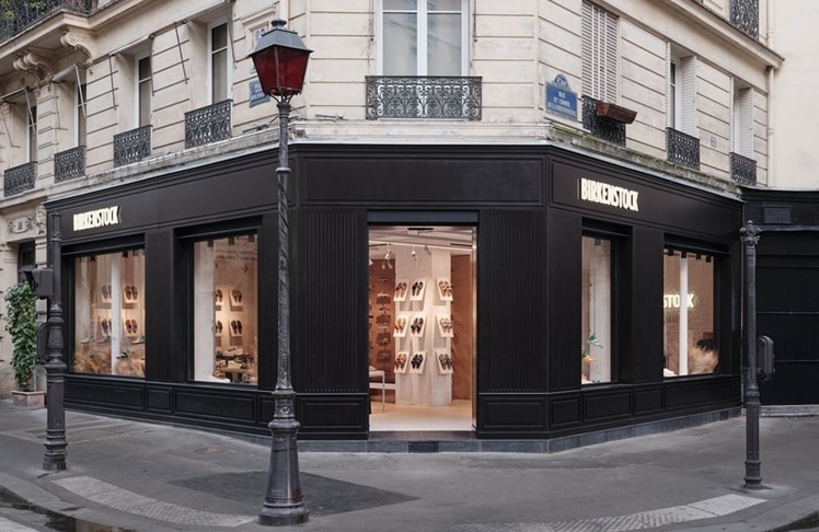 Der neue Store in der 17 Rue des Archives in 75004 Paris von außen (Bild: Birkenstock)