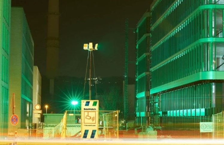 BauWatch Videotürme im Einsatz: Hochmoderne Überwachungstechnik sichert Baustellen vor Diebstählen und Vandalismus. © BauWatch