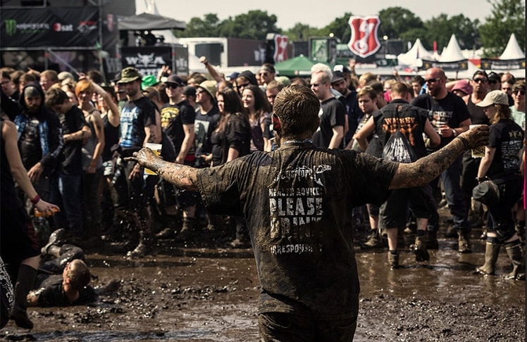 Outstanding: Das Wacken Open Air ist das weltweit beliebteste Metal-Festival und profitiert von der großen Treue seiner Fans. C: Wikipedia Commons, Andreas Lawen, Fotandi