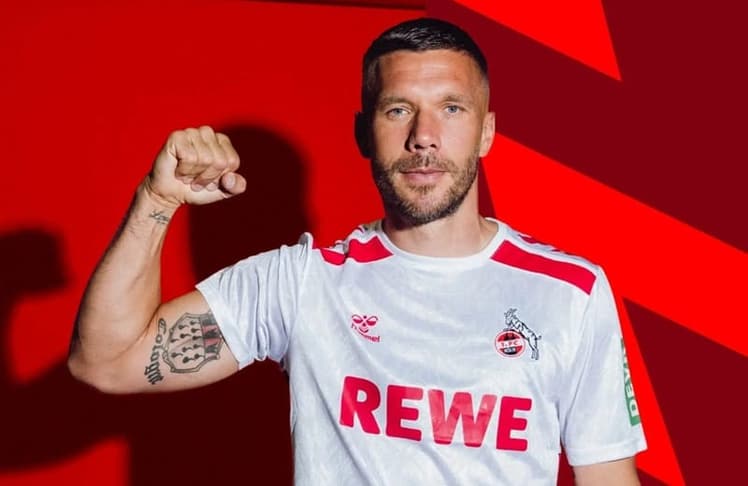 Lukas Podolski tritt "ein letztes Mal in Rut un Wiess" an (Bild: 1. FC Köln)