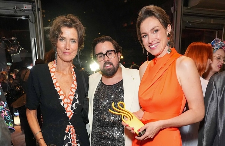 Julia Bremermann, Steven Preisner und Preisträgerin Franziska Hartmann (Bild: Brauer Photos / J.Harrell)