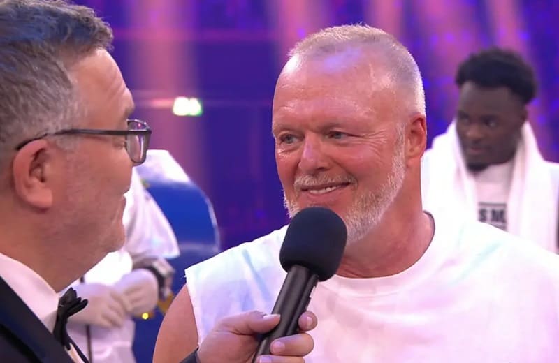 Kurz nach dem Kampf kündigte Stefan Raab seine vollständige Rückkehr ins Showgeschäft an (Bild: RTL)