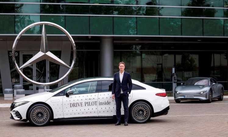 Mercedes-Benz als Teil der EU AI Champions Initiative: Mit dem DRIVE PILOT treibt das Unternehmen die Entwicklung von KI-gestütztem autonomen Fahren voran.