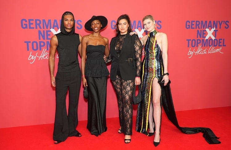 Gewinner unter sich: Jermaine Kokoú Kothé, Toni Dreher-Adenuga, Vivien Blotzki und Lea Oude Engberink beim Preview zur 20. GNTM-Staffel in Berlin