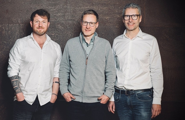 Jürgen Oberngruber (COO Premedia), Florian Stompe (CEO elanyo) und Wolfgang Erlebebach (CEO Premedia)