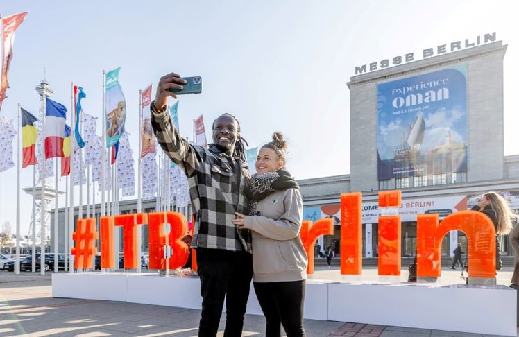 Ein Moment von der ITB Berlin 2024, als Oman das offizielle Gastland war. In diesem Jahr übernimmt Albanien diese Rolle und bringt neue Impulse in die weltweit größte Tourismusmesse.