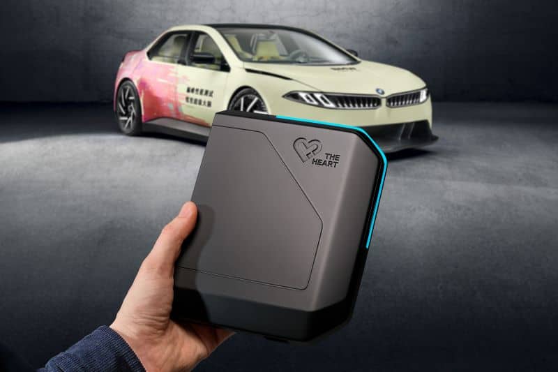 Das "Heart of Joy" Steuergerät bildet das neue digitale Herzstück für Fahrdynamik – erstmals im BMW Vision Driving Experience integriert. © BMW Group